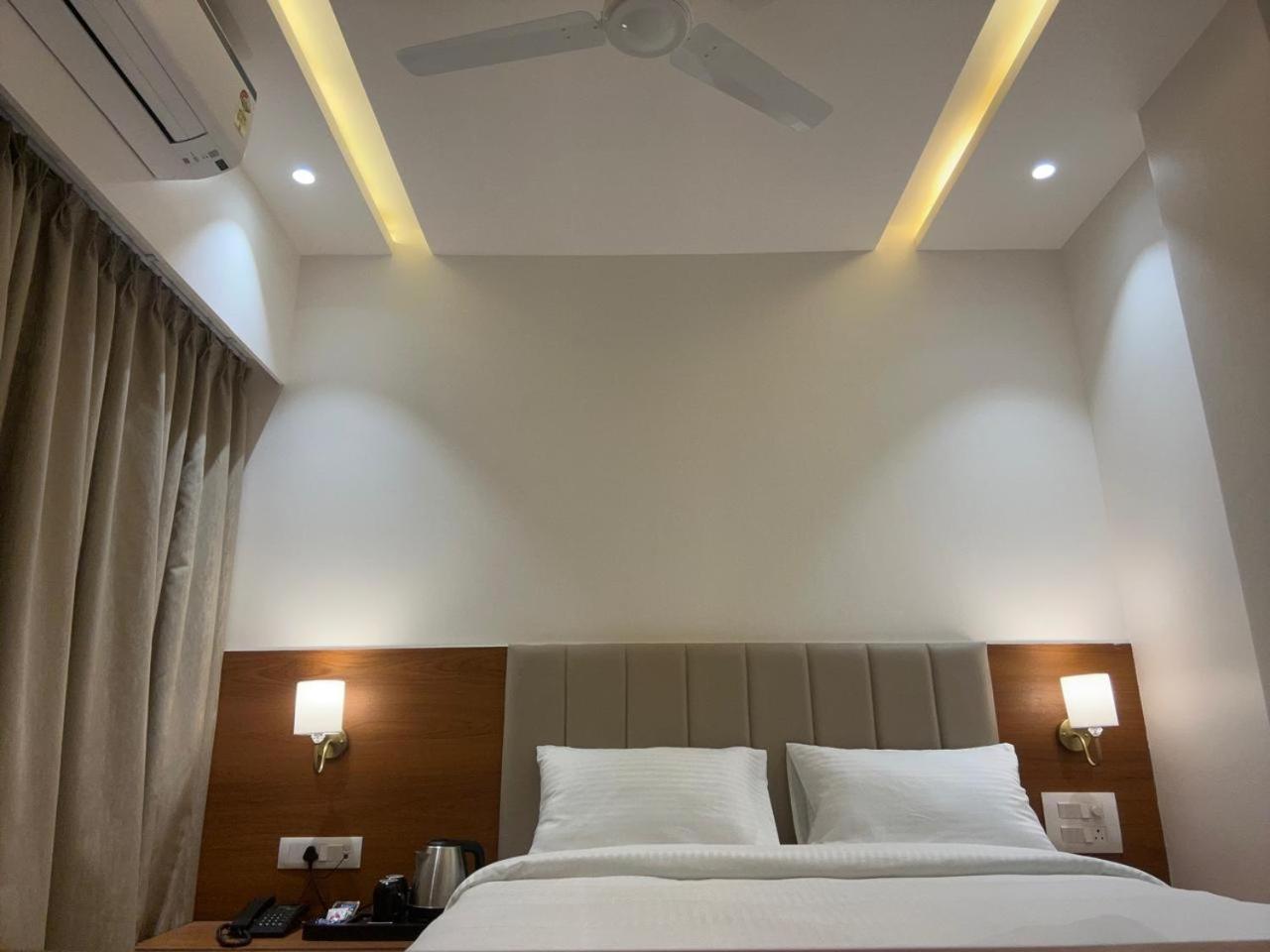 Hotel Neem Heritage Shirdi Eksteriør bilde