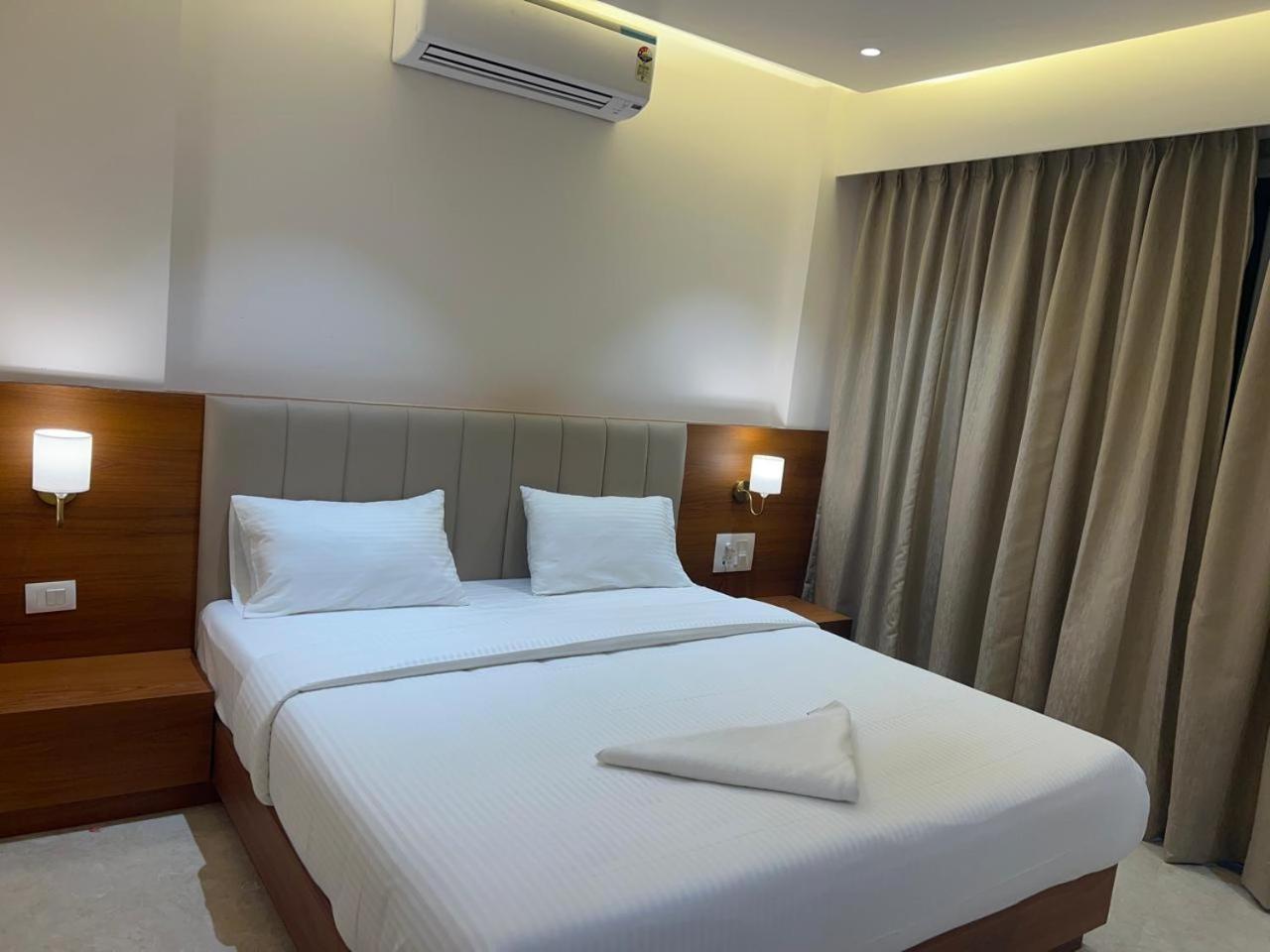 Hotel Neem Heritage Shirdi Eksteriør bilde